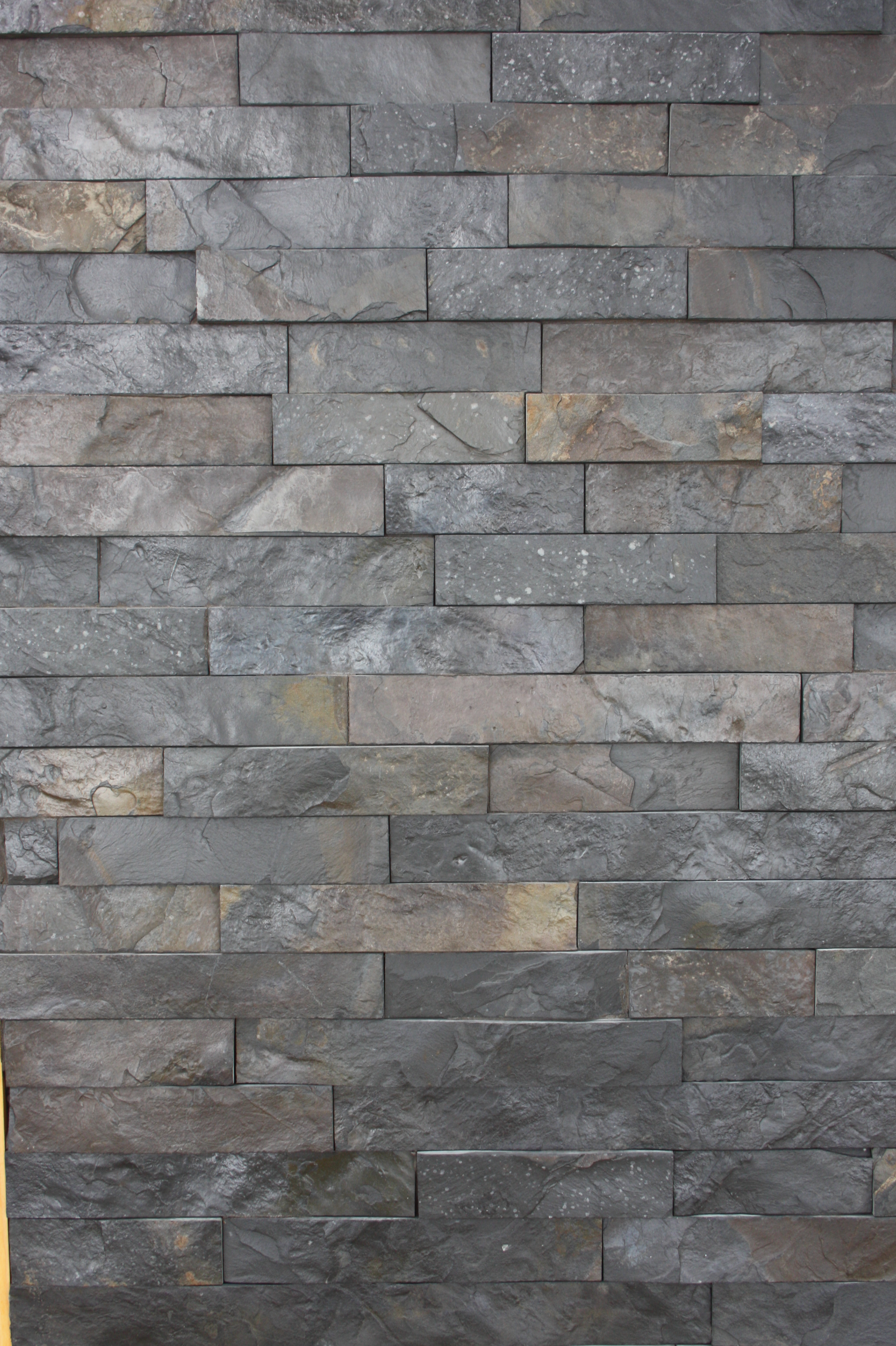 Prírodná štiepaná bridlica Nera Grigio - 4x rezaný,  výška 5 cm
