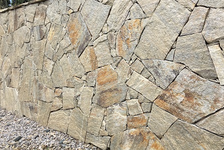 Přírodní kámen Rula Gold Brown, tl. 1-3 cm, nepravidelné tvary