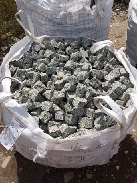 Granit-Pflastersteine 4/6 - grau (aus 1 Tonne = 8,5 m²)